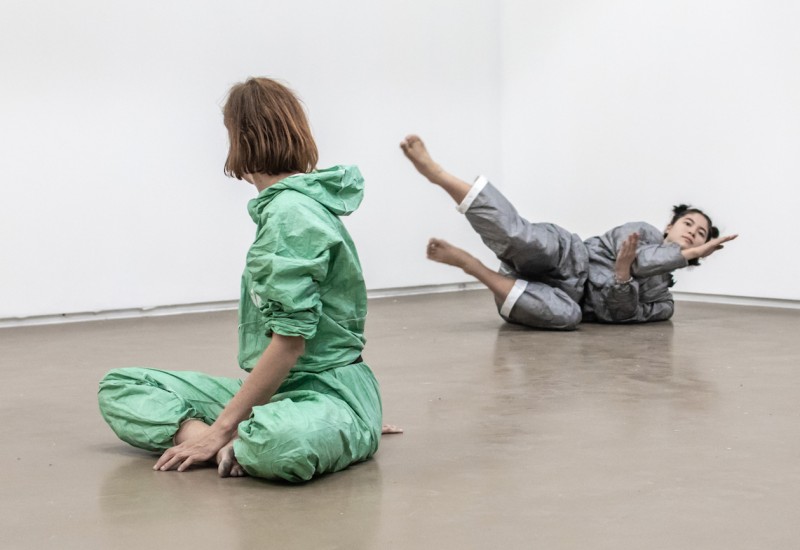 Elena Bajo, A Performance Affair, Brussels, 2018 Dancers: Meldy IJpelaar, Bun Kobayashi, Keren Kraizer