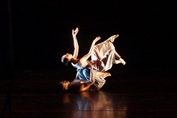 Nai-Ni Chen Dance Company photo of CrossCurrent