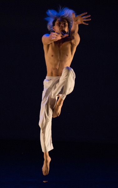 Takeshi Ohashi performing in his piece
